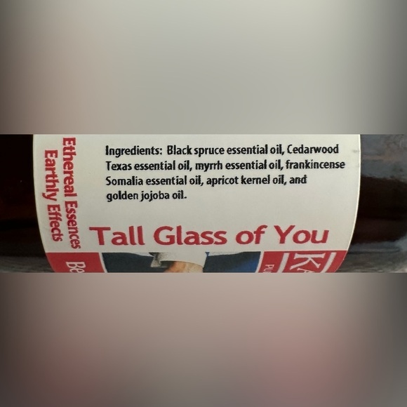 Mens  Grooming Kit Set - Beard Oil and Massage Oil - Picture 5 of 6